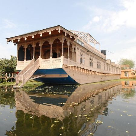 Khilona Luxury Heritage Houseboats Srīnagar Buitenkant foto